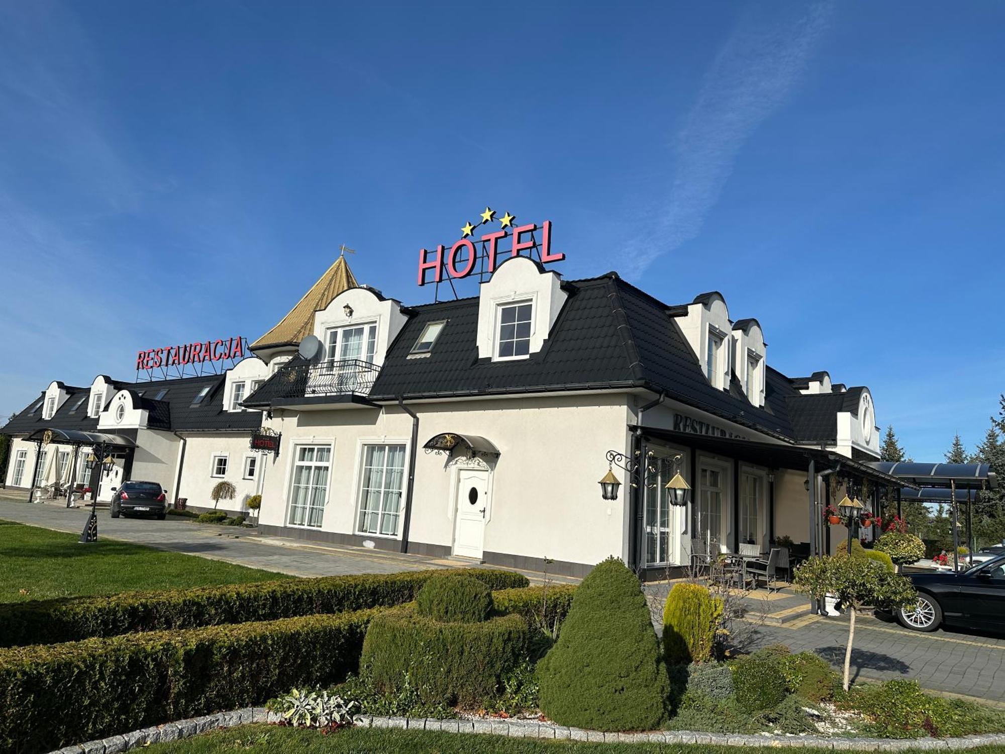 Hotel Campari Gora Motyczna Экстерьер фото